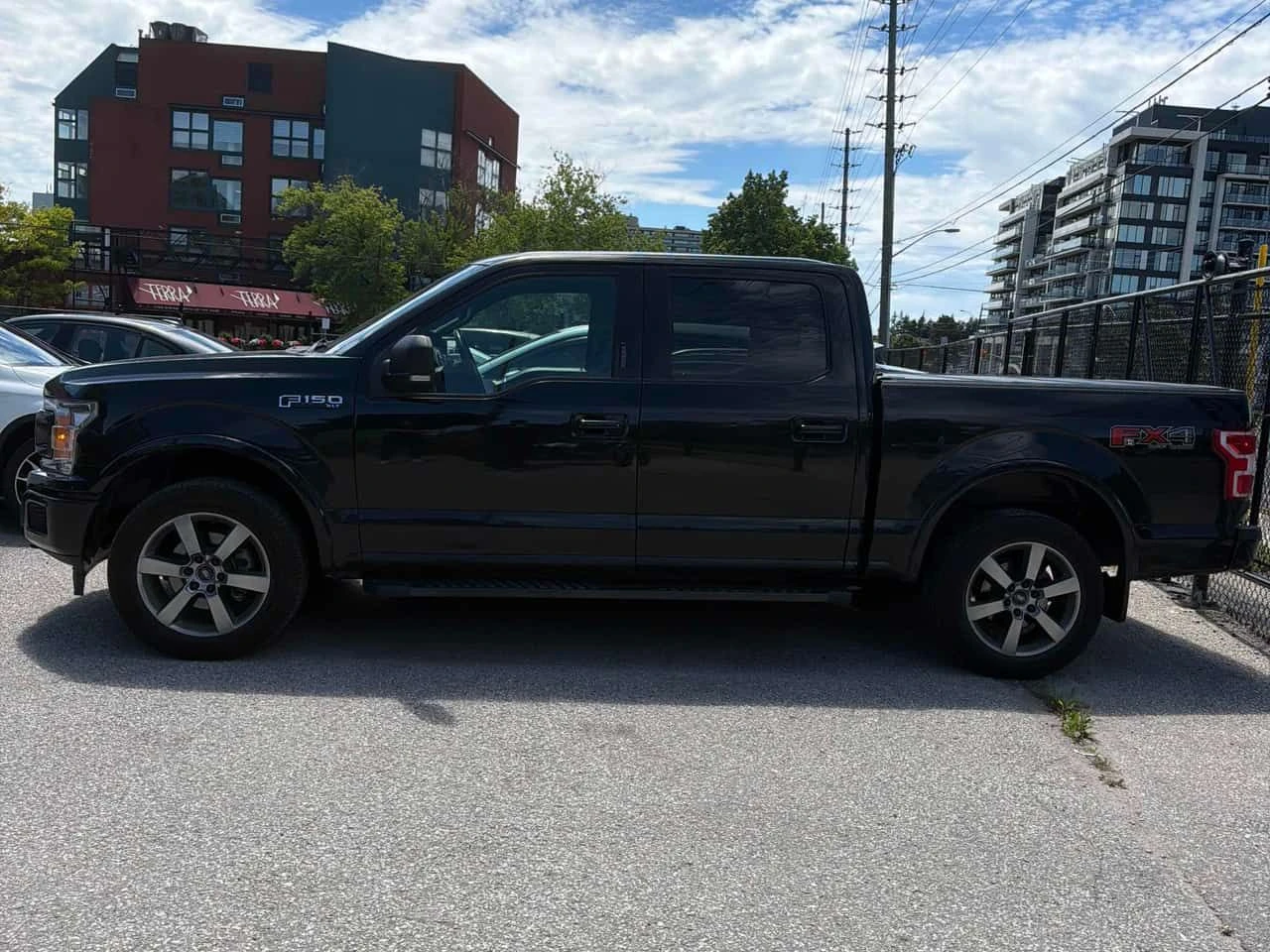Ford F150 * 4WD SuperCrew 5.5' Box * CARFAX * ЦЕНА ДО БГ, снимка 3 - Автомобили и джипове - 54983616