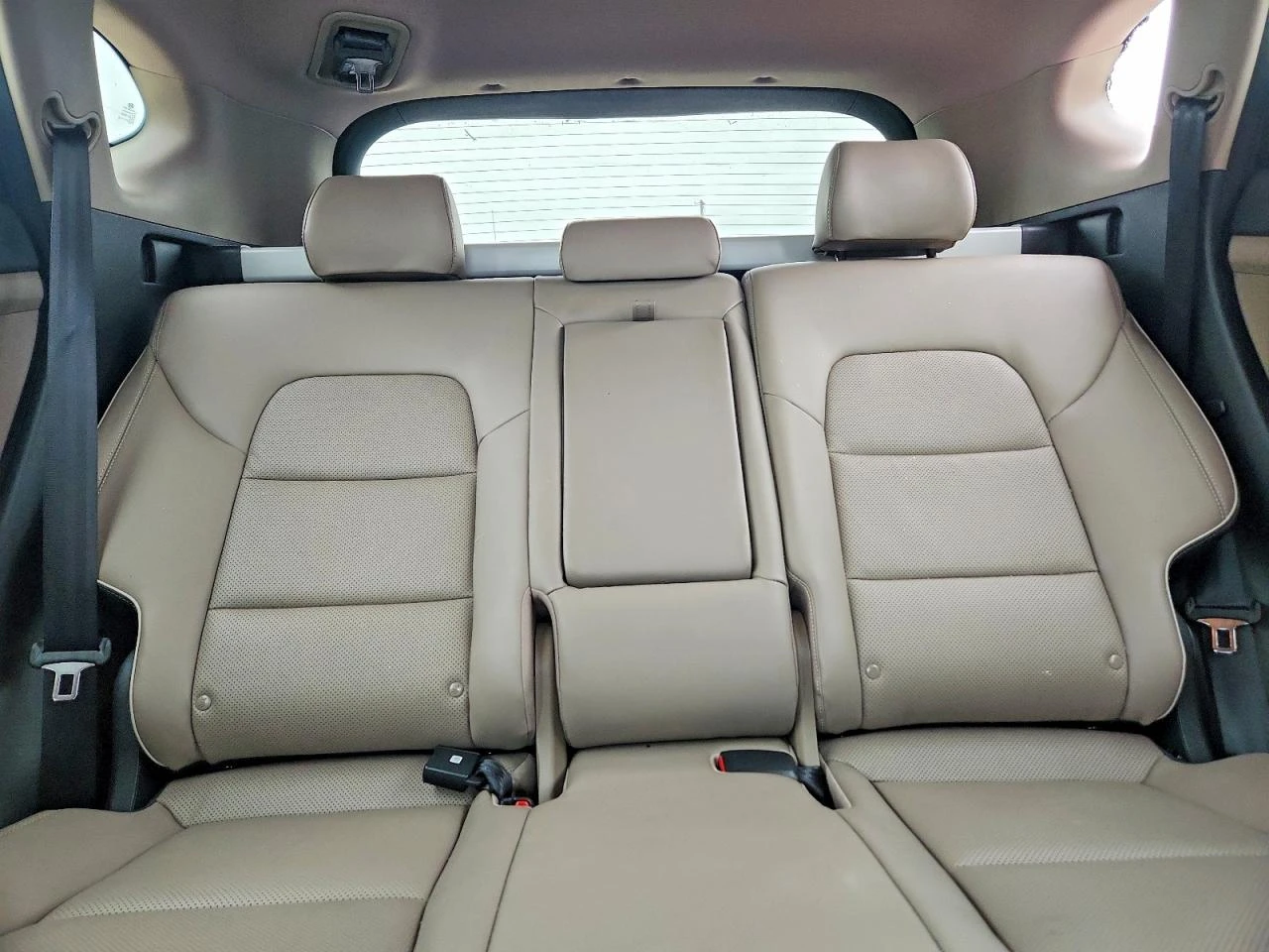 Hyundai Tucson 2.4l Limited, снимка 10 - Автомобили и джипове - 55092184