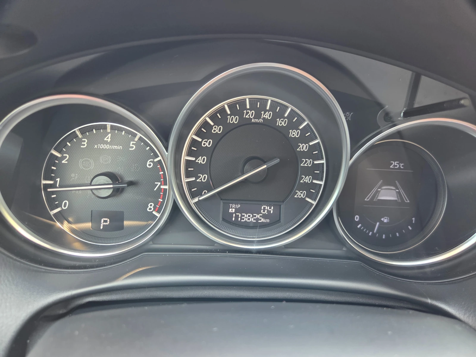 Mazda CX-5 2.5 192 PS Skyactiv Revolution AWD ШВЕЙЦАРИЯ, снимка 14 - Автомобили и джипове - 55298311