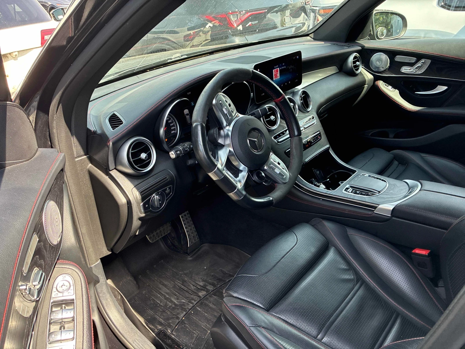 Mercedes-Benz GLC 43 AMG 4MATIC* DISTRONIC* 360КАМЕРИ* ПАНОРАМА* , снимка 5 - Автомобили и джипове - 56072770