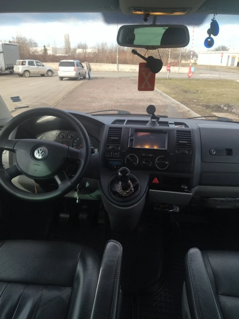 VW T5, снимка 5 - Бусове и автобуси - 47851524