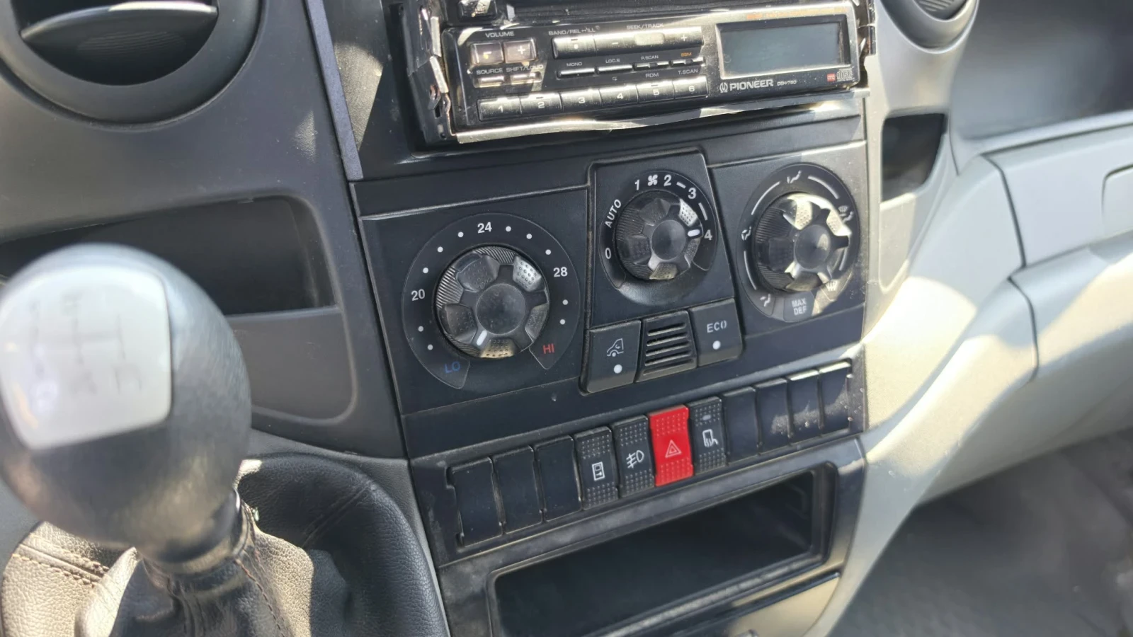Iveco Daily Самосвал , снимка 10 - Бусове и автобуси - 55803857