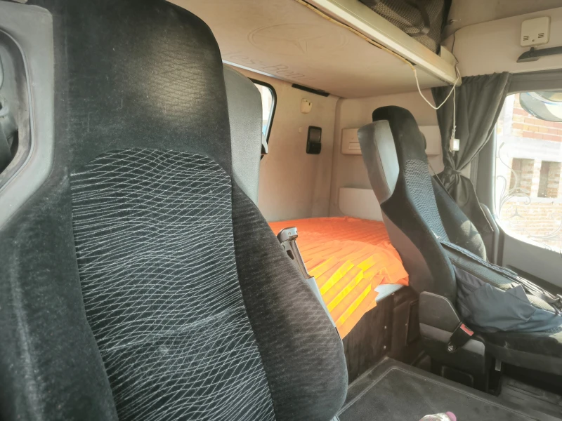 Mercedes-Benz Arocs, снимка 8 - Камиони - 51061203