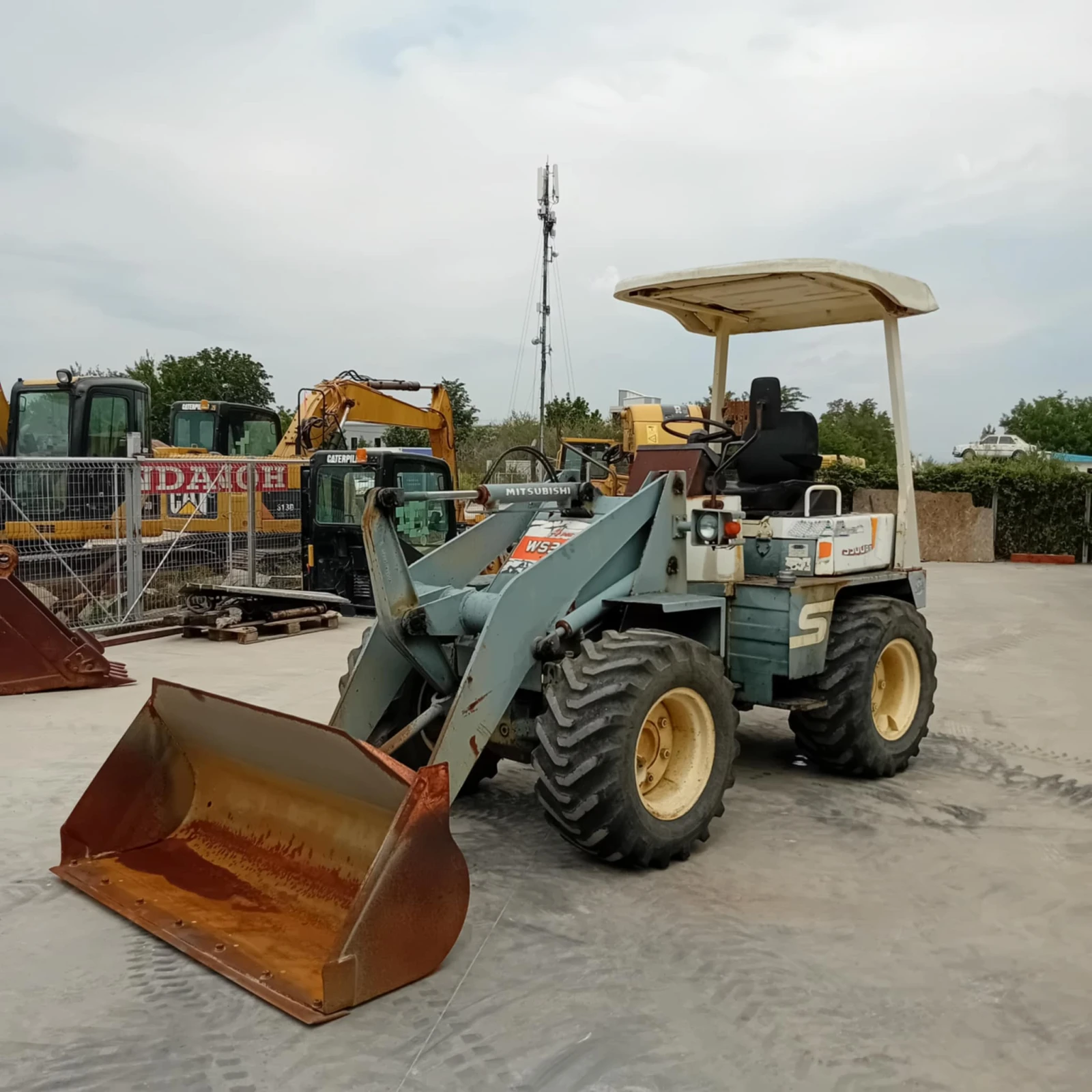    Kubota Mitsubishi WS300A - !!!  !!! | Mobile.bg   1