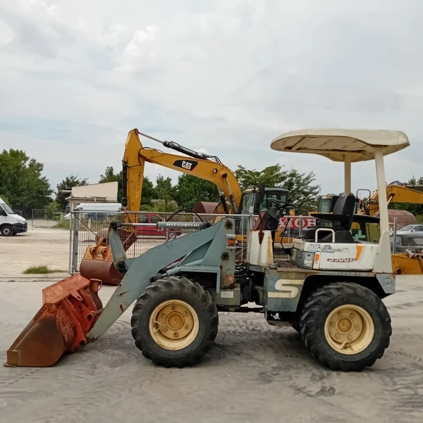 Мини челни товарачи Kubota Mitsubishi WS300A * НАЛИЧЕН * ТОП СЪСТОЯНИЕ *  - изображение 2