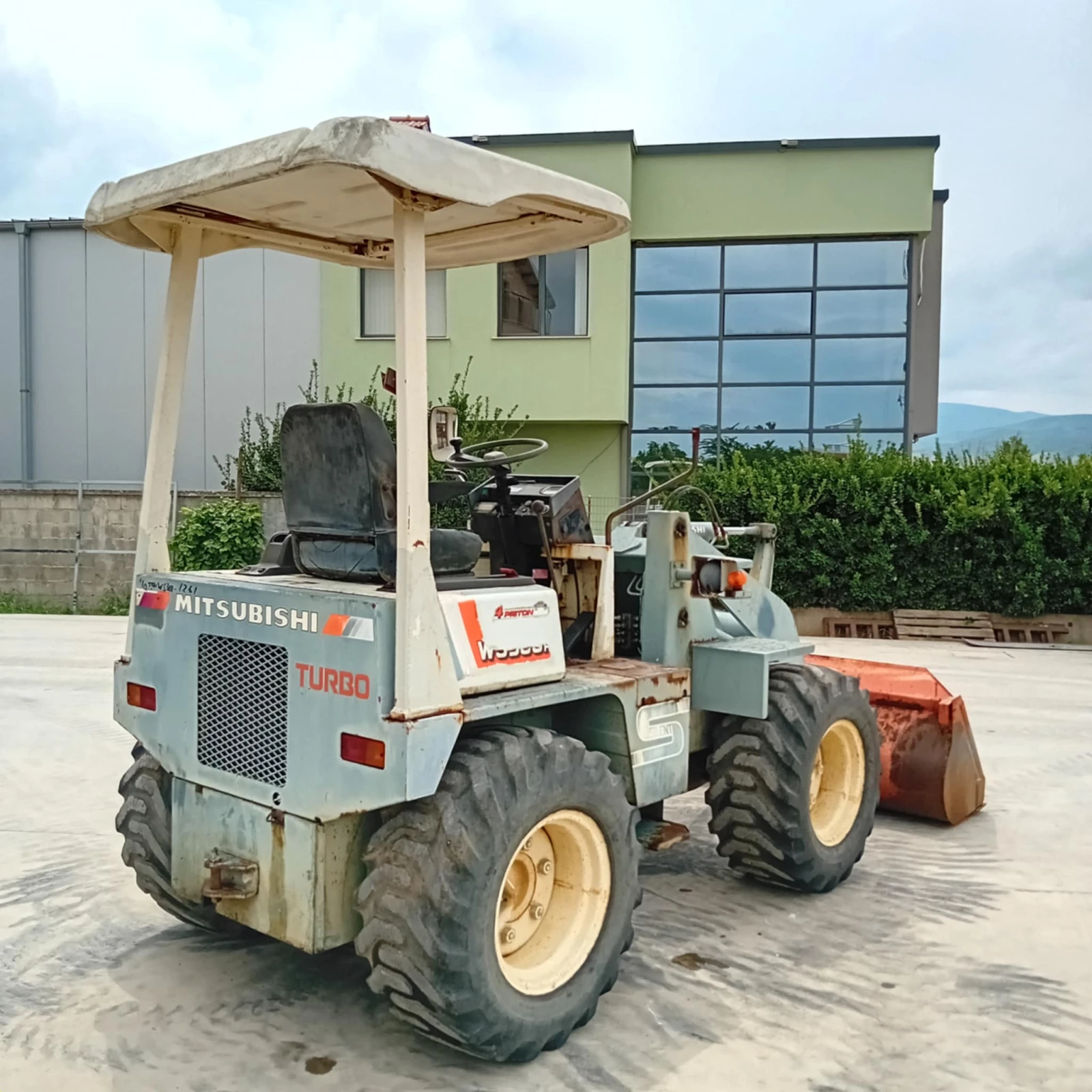 Мини челни товарачи Kubota Mitsubishi WS300A * НАЛИЧЕН * ТОП СЪСТОЯНИЕ *  - изображение 5
