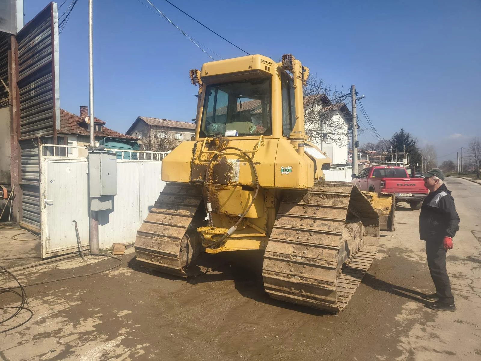 Булдозер Cat D6 - изображение 2