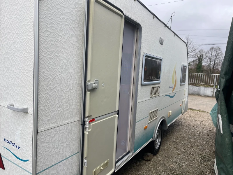 Каравана Knaus Eifeland, снимка 3 - Каравани и кемпери - 52561777