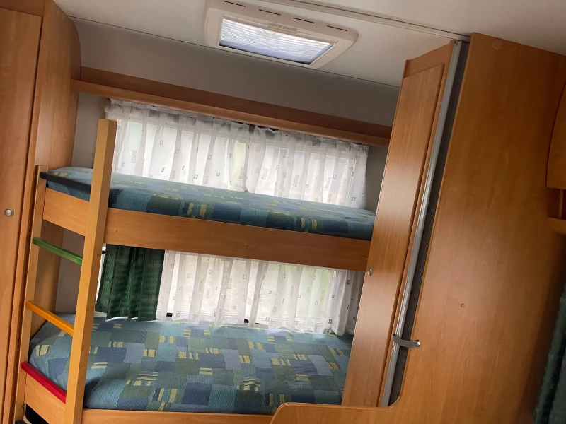 Каравана Knaus Eifeland, снимка 9 - Каравани и кемпери - 52561777