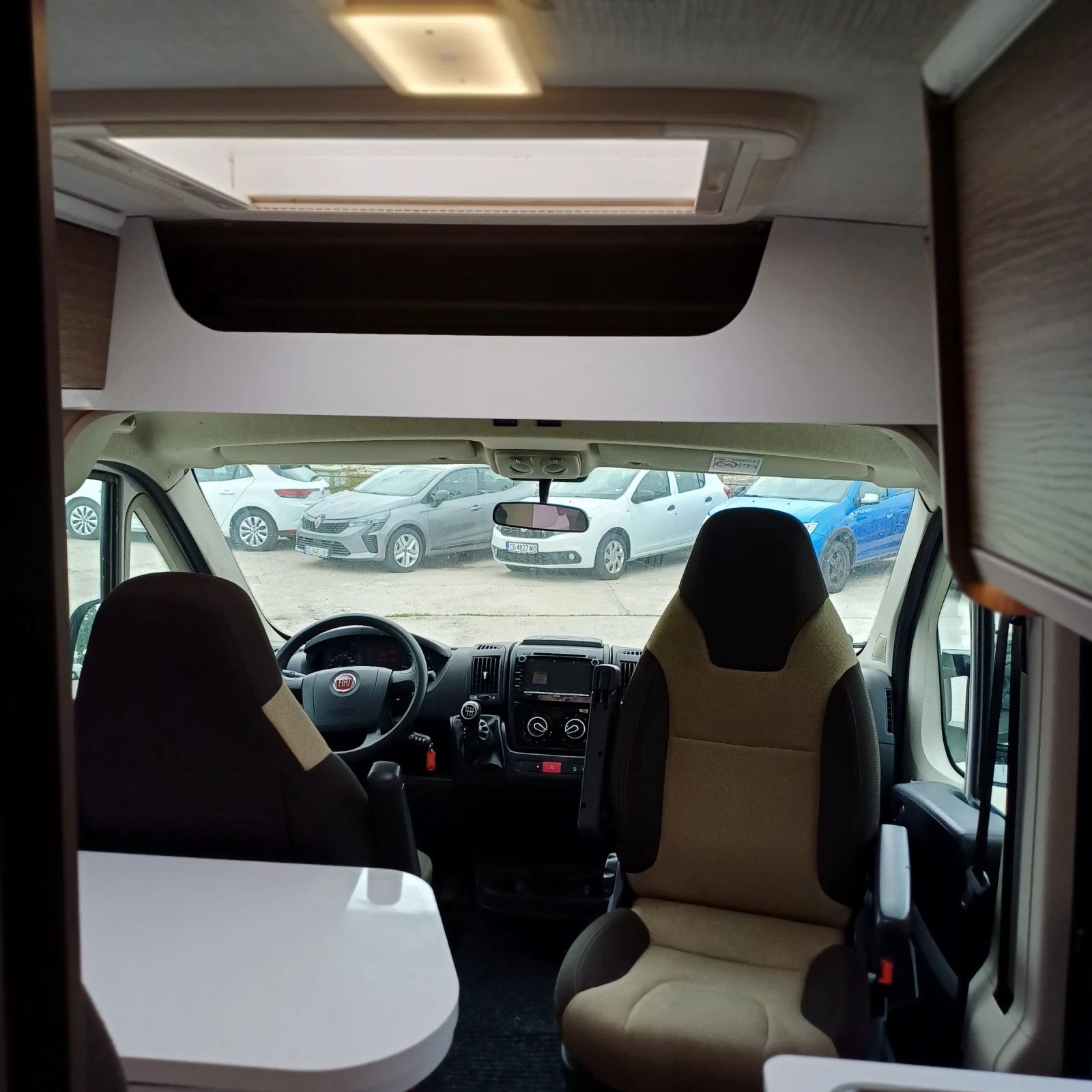 ������ Challenger | Mobile.bg � ����������� 8