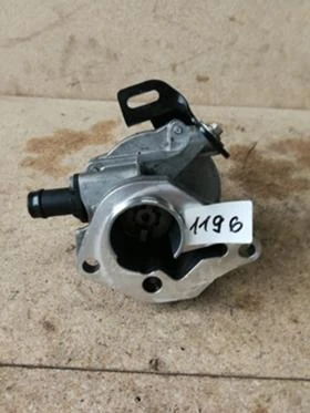 вакуум помпа Dacia Nissan Renault - 1.5dci , снимка 1