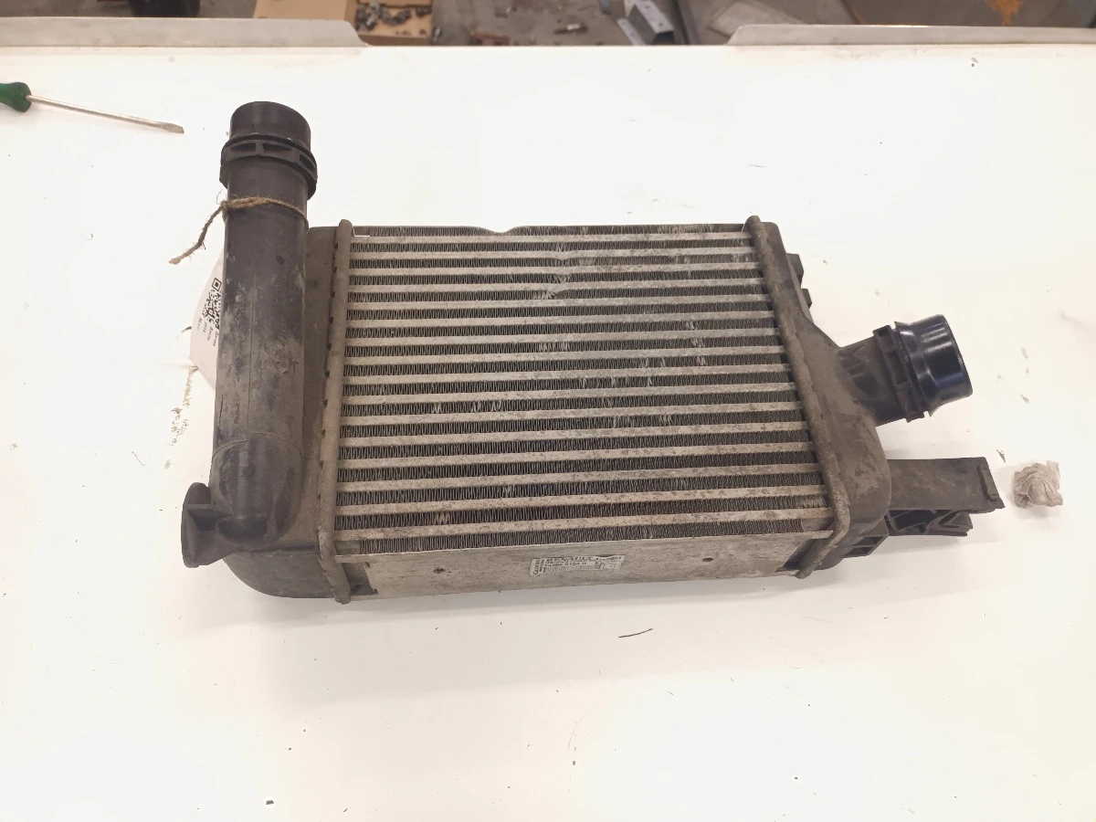 интеркулер Дачия Докер 1,5дци в