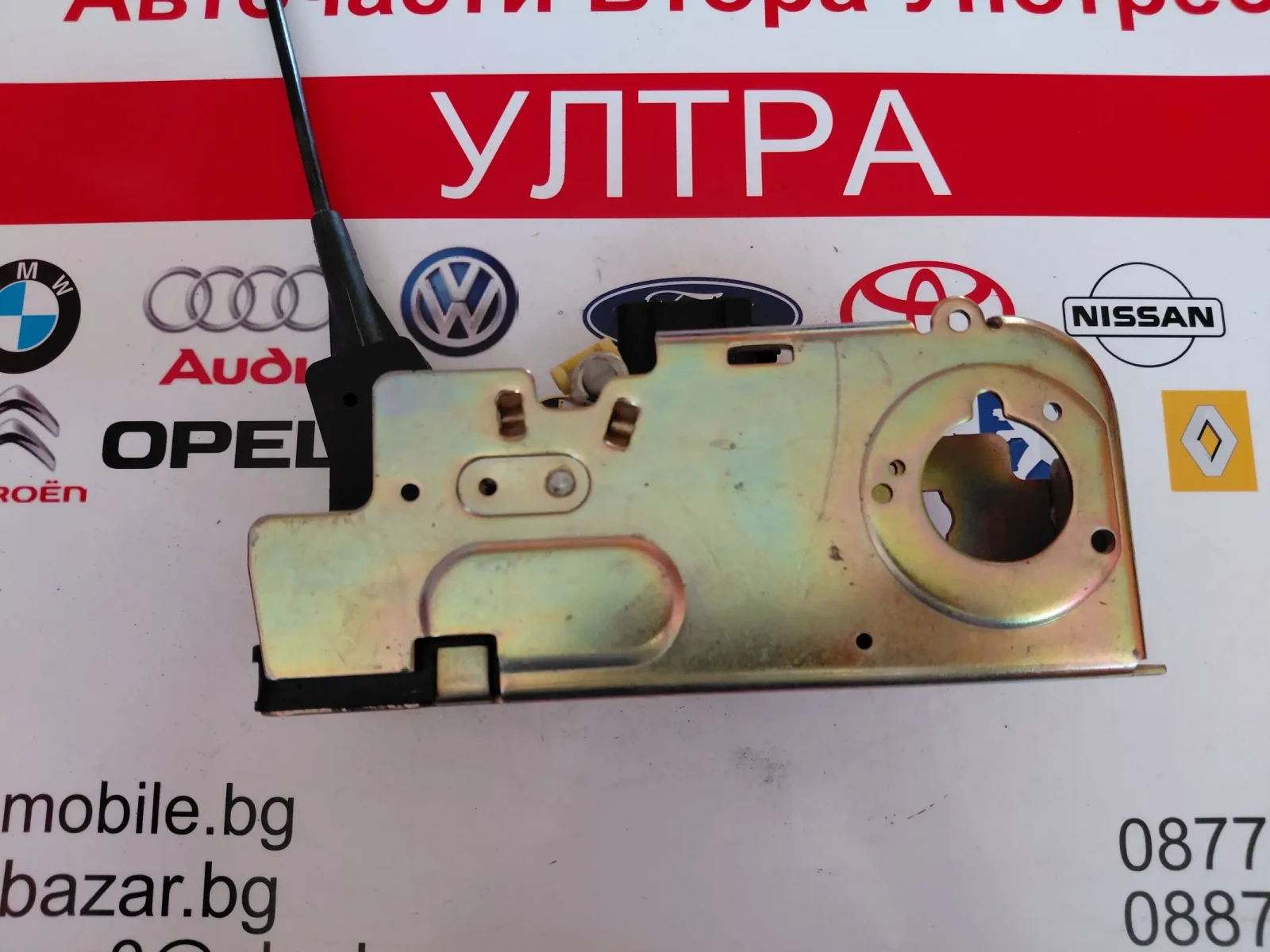 YC1A-V21812-CH Брава на предна дясна врата  FORD TRANSIT 2010г. YC1AV21812CH, снимка 2 - Части - 55920880