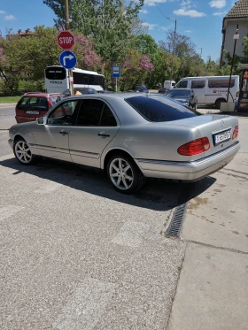 Mercedes-Benz E 220, снимка 4