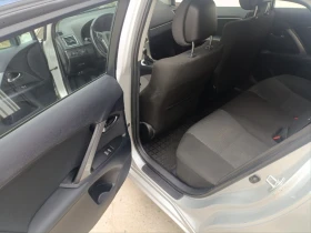 Toyota Avensis 2.2 D, снимка 10