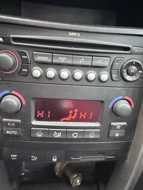 Peugeot 207 Газ-Бензин панорама продава се от собственик, снимка 10