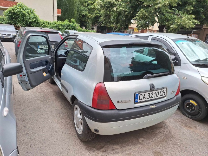 Renault Clio 1.2 ГАЗ, снимка 2 - Автомобили и джипове - 46392546