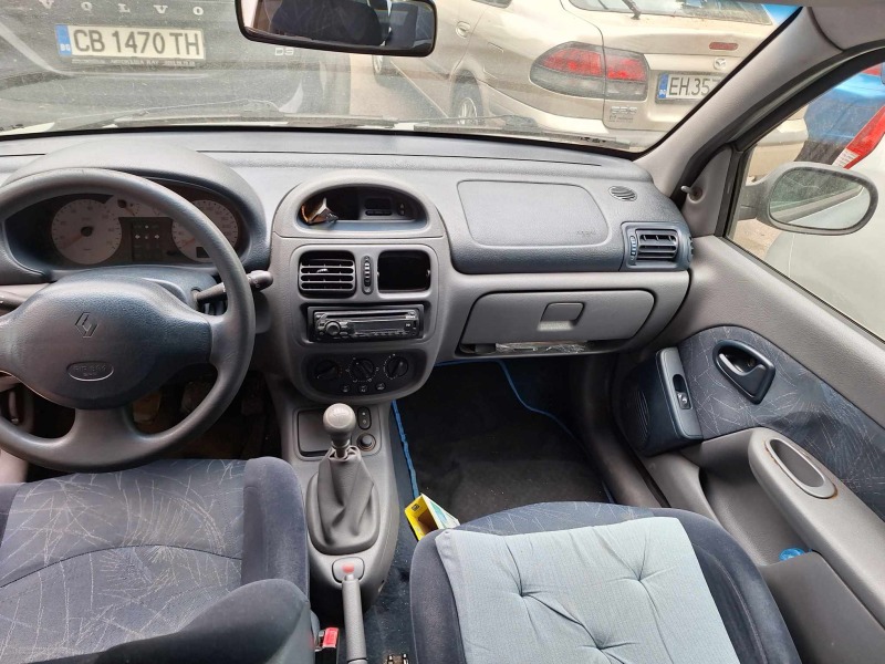 Renault Clio 1.2 ГАЗ, снимка 4 - Автомобили и джипове - 46392546