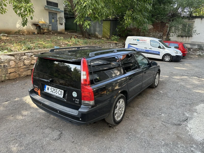 Volvo V70 V70 AWD, снимка 4 - Автомобили и джипове - 47143295