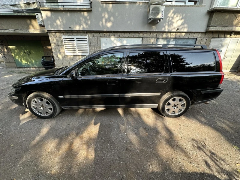 Volvo V70 V70 AWD, снимка 2 - Автомобили и джипове - 47143295