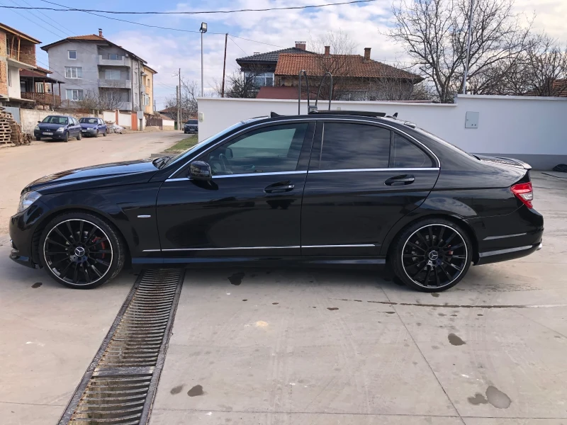 Mercedes-Benz C 220 * AMG PACK* 646* ПАНОРАМА* DESIGNO* , снимка 4 - Автомобили и джипове - 49144381