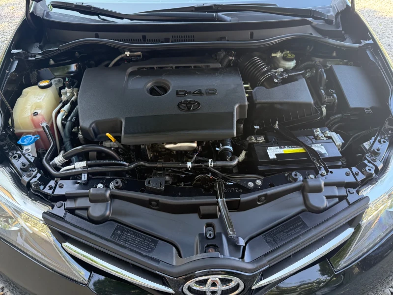 Toyota Auris 2.0D-4D Sol ОТЛИЧЧНО СЪСТОЯНИЕ! - EURO5b, снимка 15 - Автомобили и джипове - 50792605