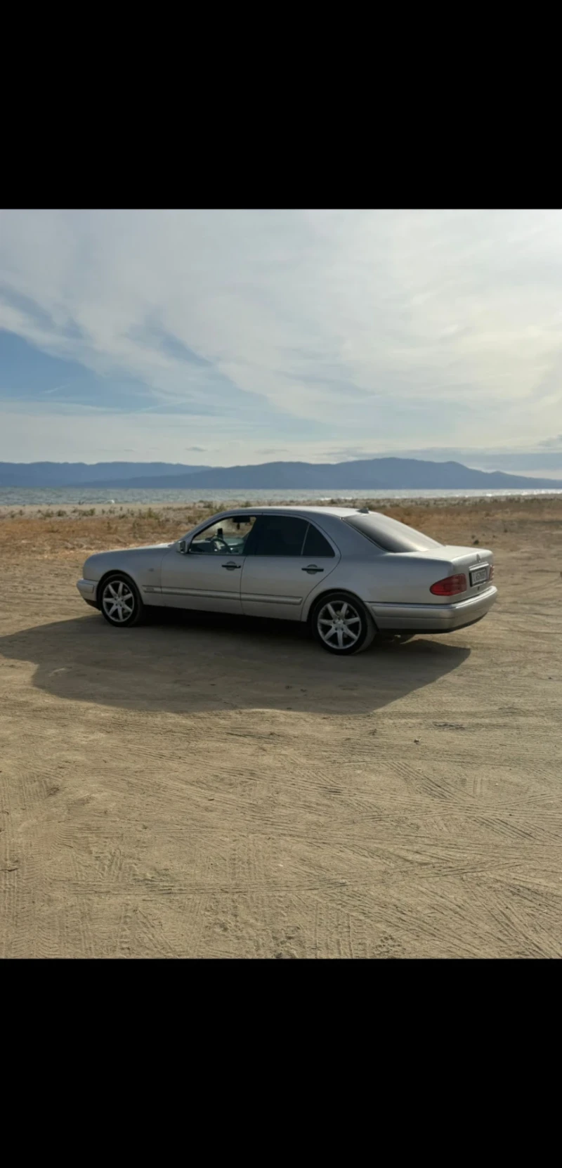 Mercedes-Benz E 220, снимка 12 - Автомобили и джипове - 51493559