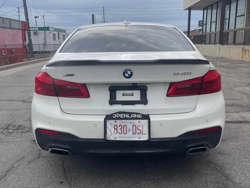 BMW 540 540i xDrive  CARFAX, снимка 4 - Автомобили и джипове - 52554091