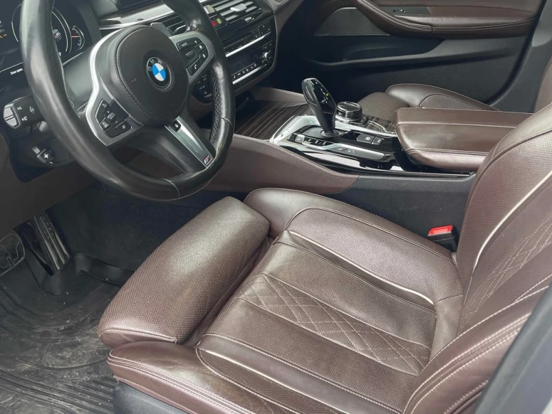 BMW 540 540i xDrive  CARFAX, снимка 5 - Автомобили и джипове - 52554091