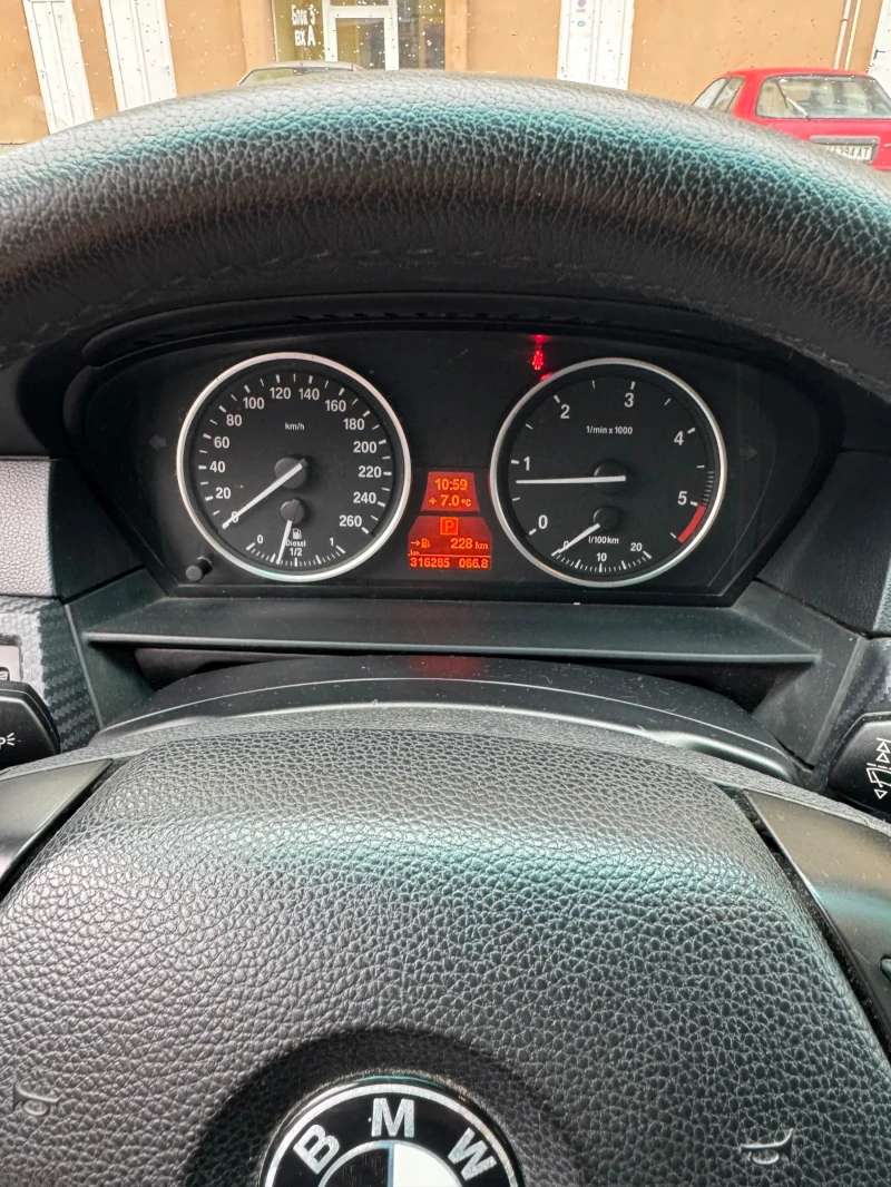 BMW 530 E60 Facelift, снимка 13 - Автомобили и джипове - 52583082