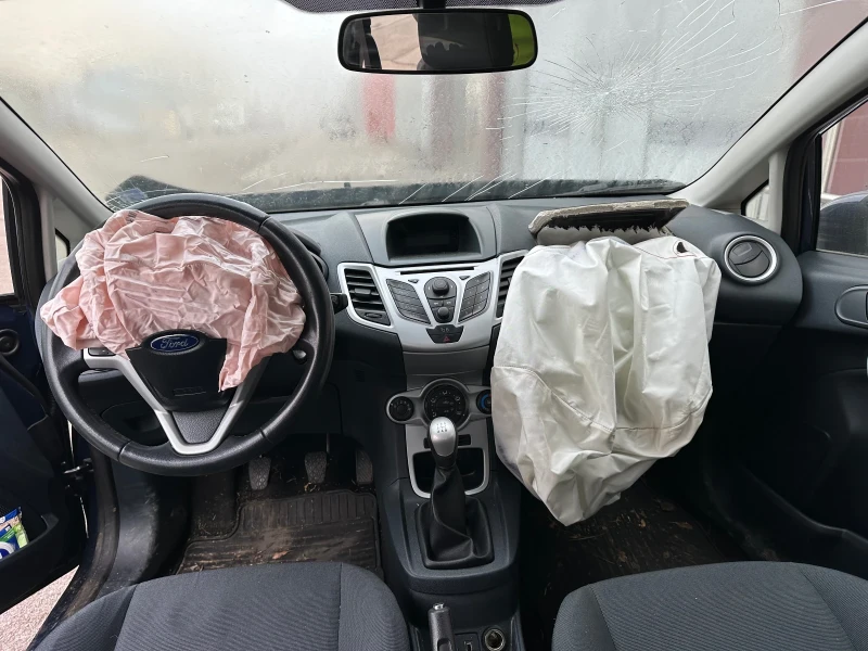 Ford Fiesta 1.25i НА ЧАСТИ, снимка 9 - Автомобили и джипове - 52855721