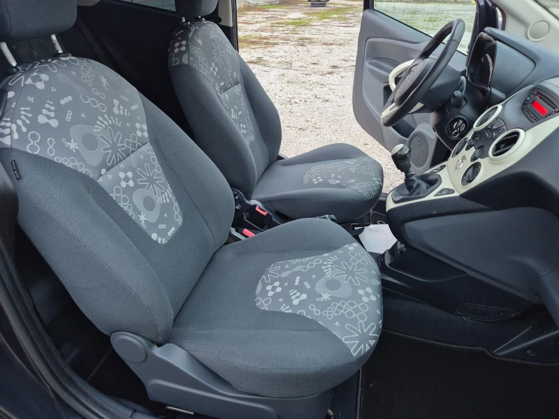 Ford Ka 1.2 benzin EURO 6, снимка 15 - Автомобили и джипове - 53113881