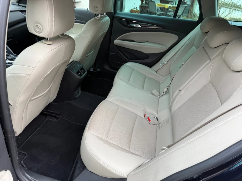 Opel Insignia 2.0CDTI* Автомат* Подгрев* Обдухване* Масаж* FULL*, снимка 14 - Автомобили и джипове - 53221621