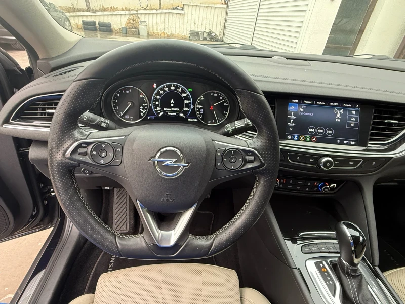 Opel Insignia 2.0CDTI* Автомат* Подгрев* Обдухване* Масаж* FULL*, снимка 6 - Автомобили и джипове - 53221621