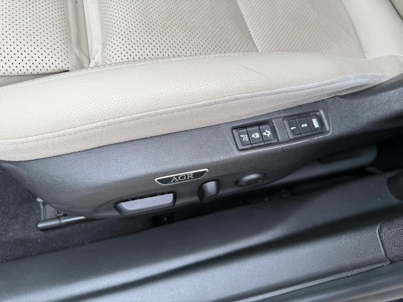 Opel Insignia 2.0CDTI* Автомат* Подгрев* Обдухване* Масаж* FULL*, снимка 9 - Автомобили и джипове - 53221621