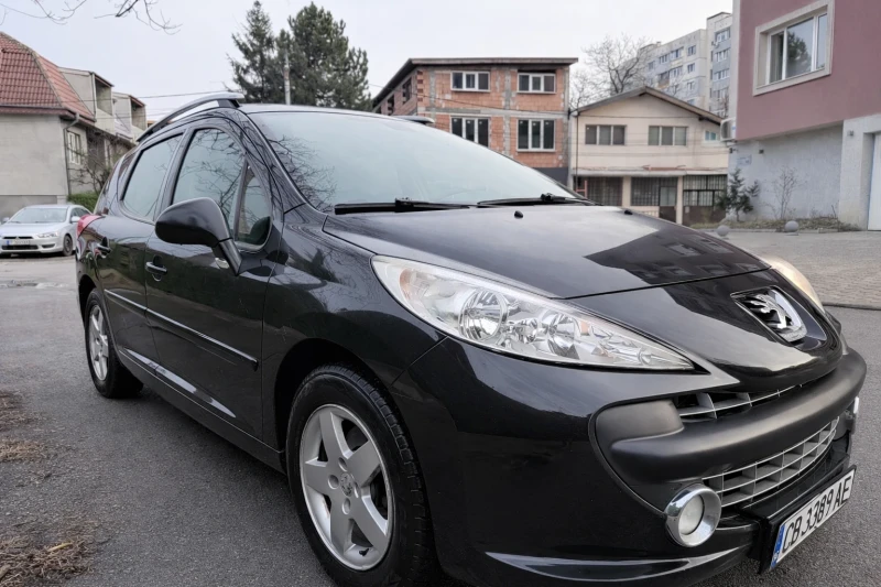 Peugeot 207 Газ-Бензин панорама продава се от собственик, снимка 2 - Автомобили и джипове - 53296691