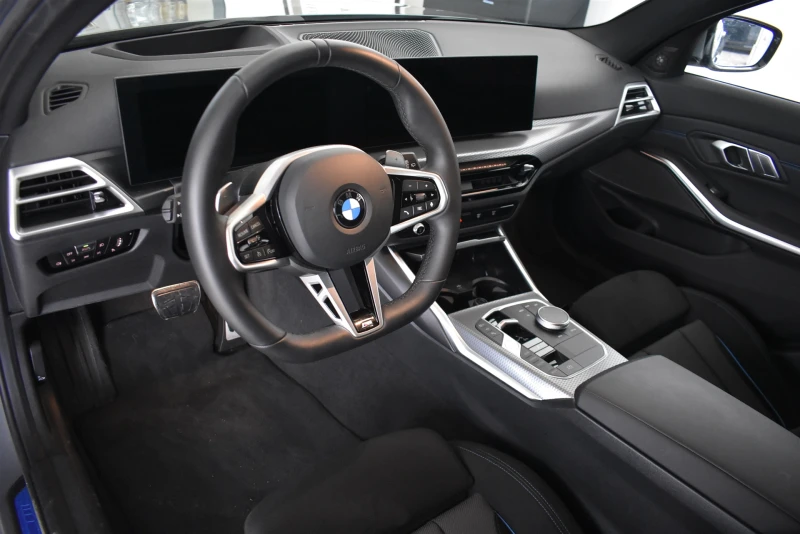 BMW 330 xDrive Touring, снимка 6 - Автомобили и джипове - 53454578