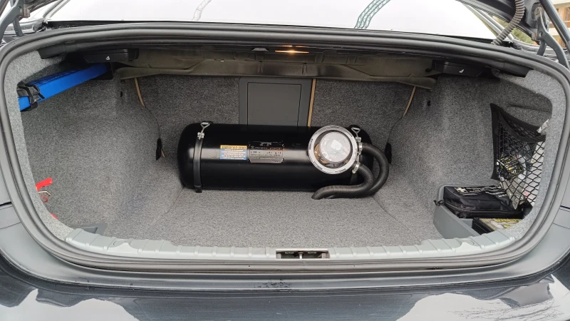 BMW 318, снимка 13 - Автомобили и джипове - 53506869