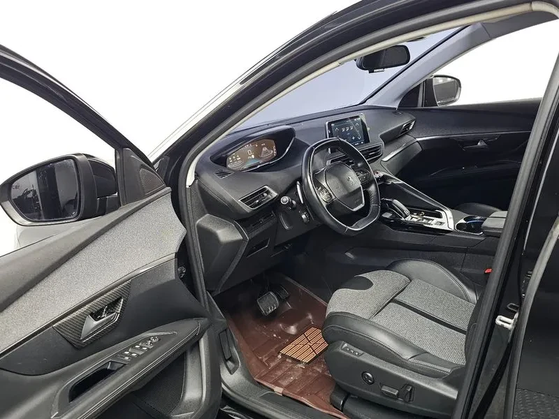 Peugeot 3008 1.5 BlueHDI GT - САМО 30% АВАНС, снимка 9 - Автомобили и джипове - 55987589