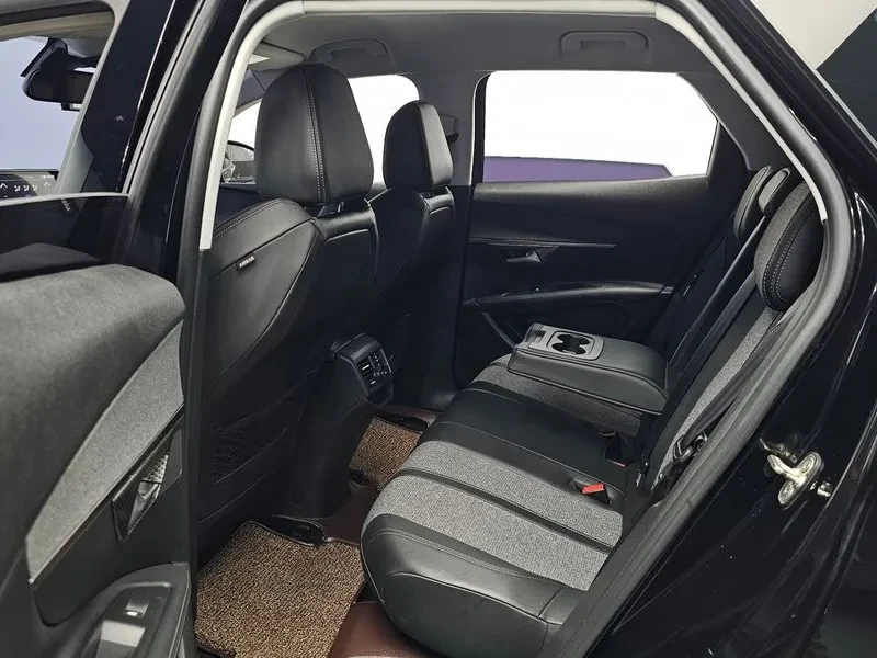 Peugeot 3008 1.5 BlueHDI GT - САМО 30% АВАНС, снимка 11 - Автомобили и джипове - 55987589