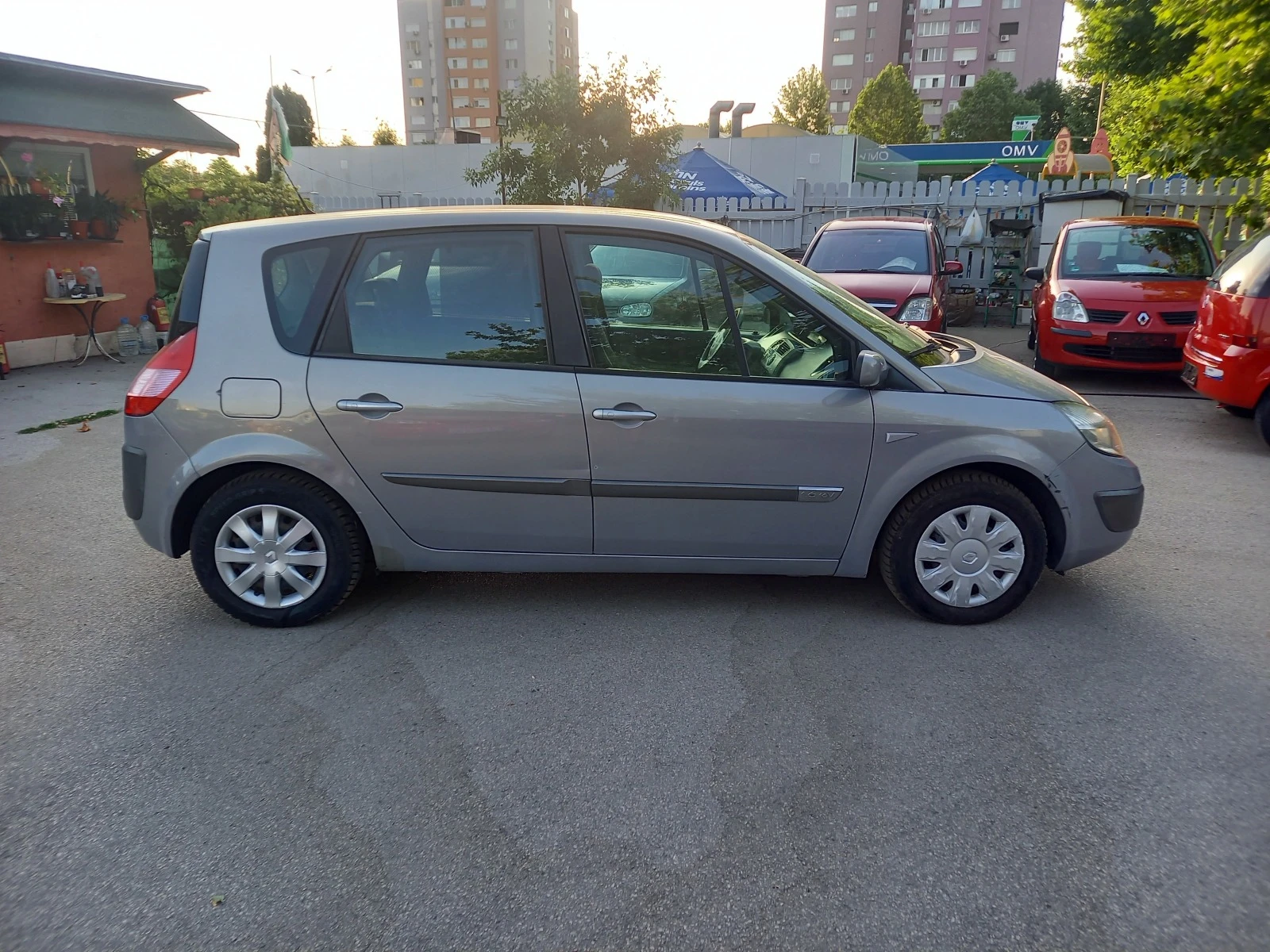 Renault Scenic 1.6 BARTER 105 - изображение 4