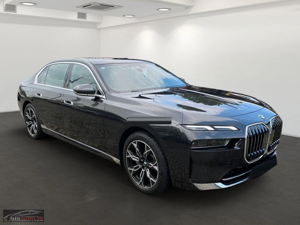 BMW 740 xDrive/299HP/20''/HUD/PANO-SKY/315b - изображение 5