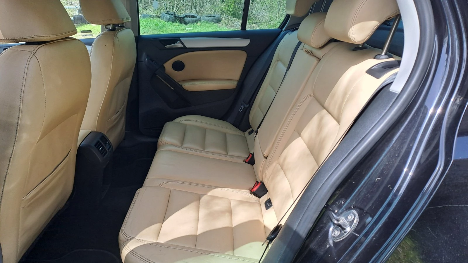 VW Golf HIGHLINE Кожен салон - изображение 8