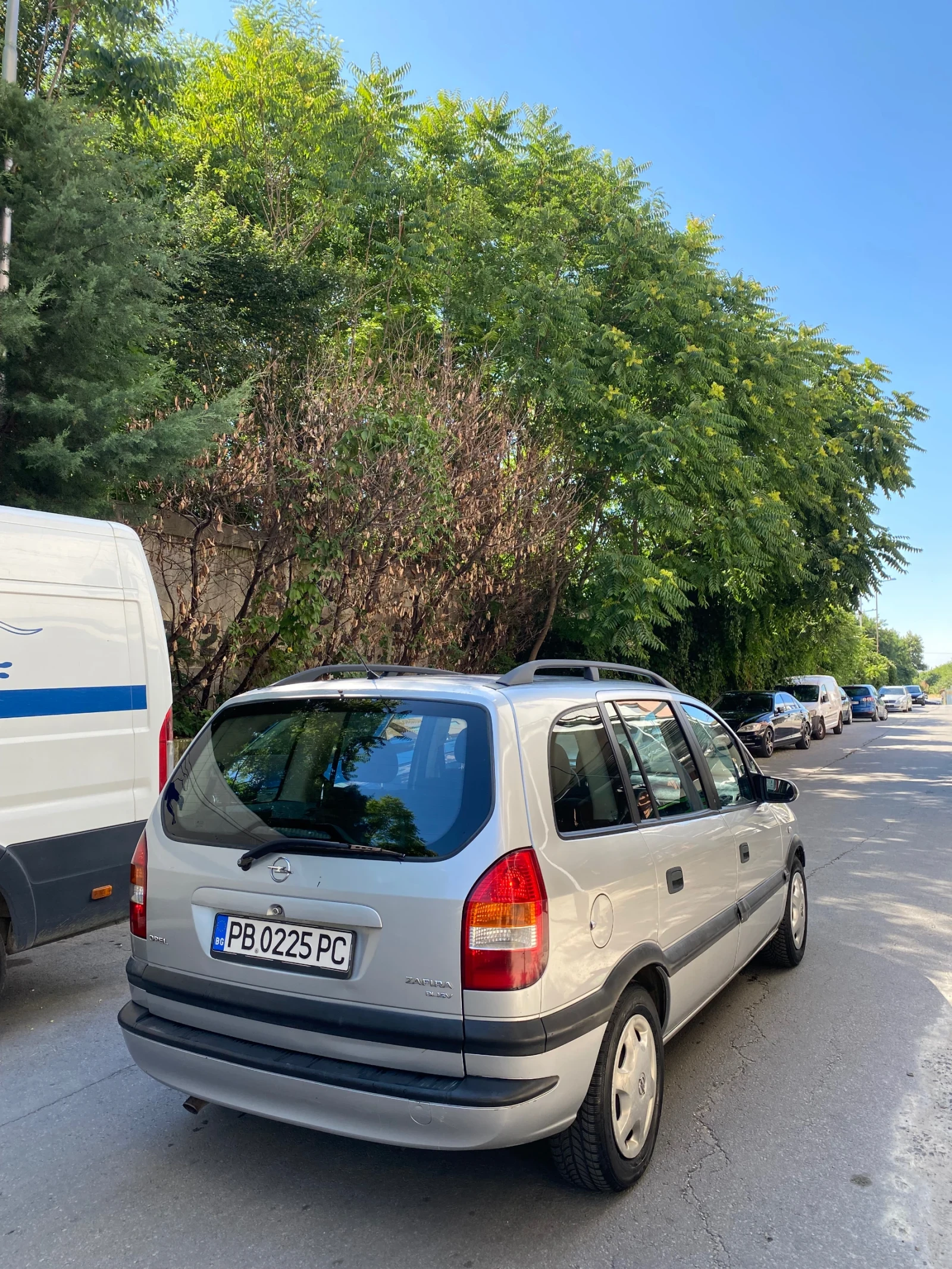 Opel Zafira 2.0 - изображение 3