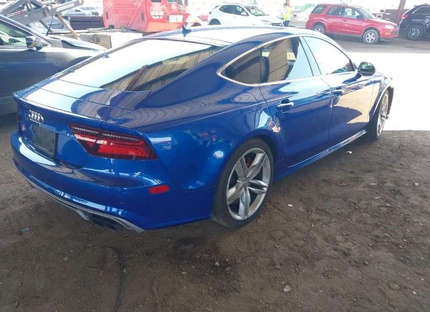 Audi S7 PREMIUM PLUS (Наличен клип на мотора) - изображение 4