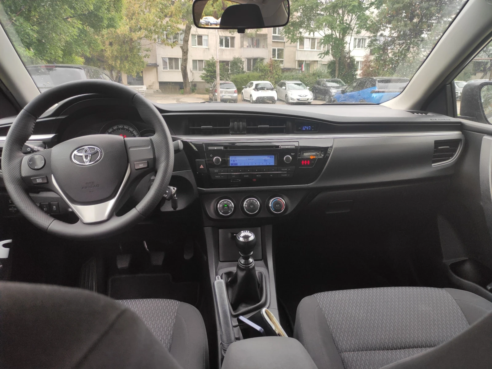 Toyota Corolla Бензин Газ /112 Хил км / от България  - изображение 7