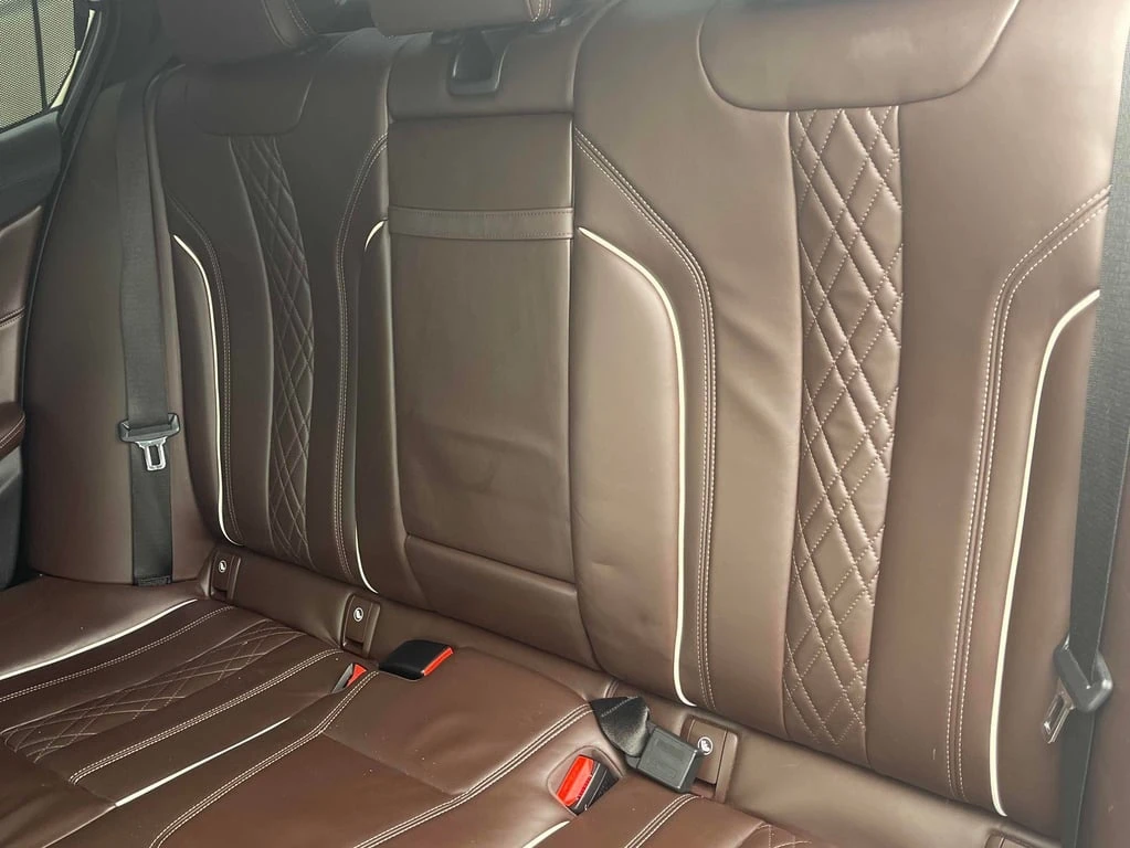 BMW 540 540i xDrive  CARFAX | Mobile.bg   17