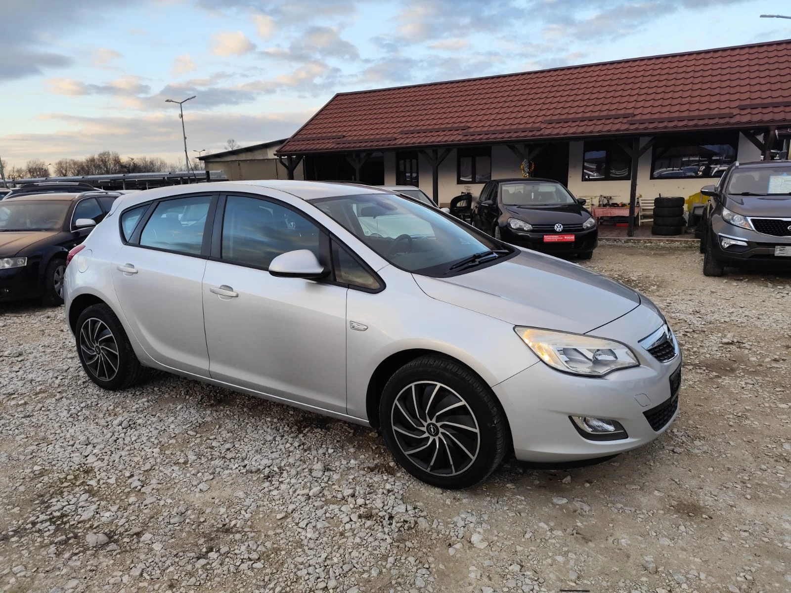 Opel Astra 1.4 бензин - изображение 3