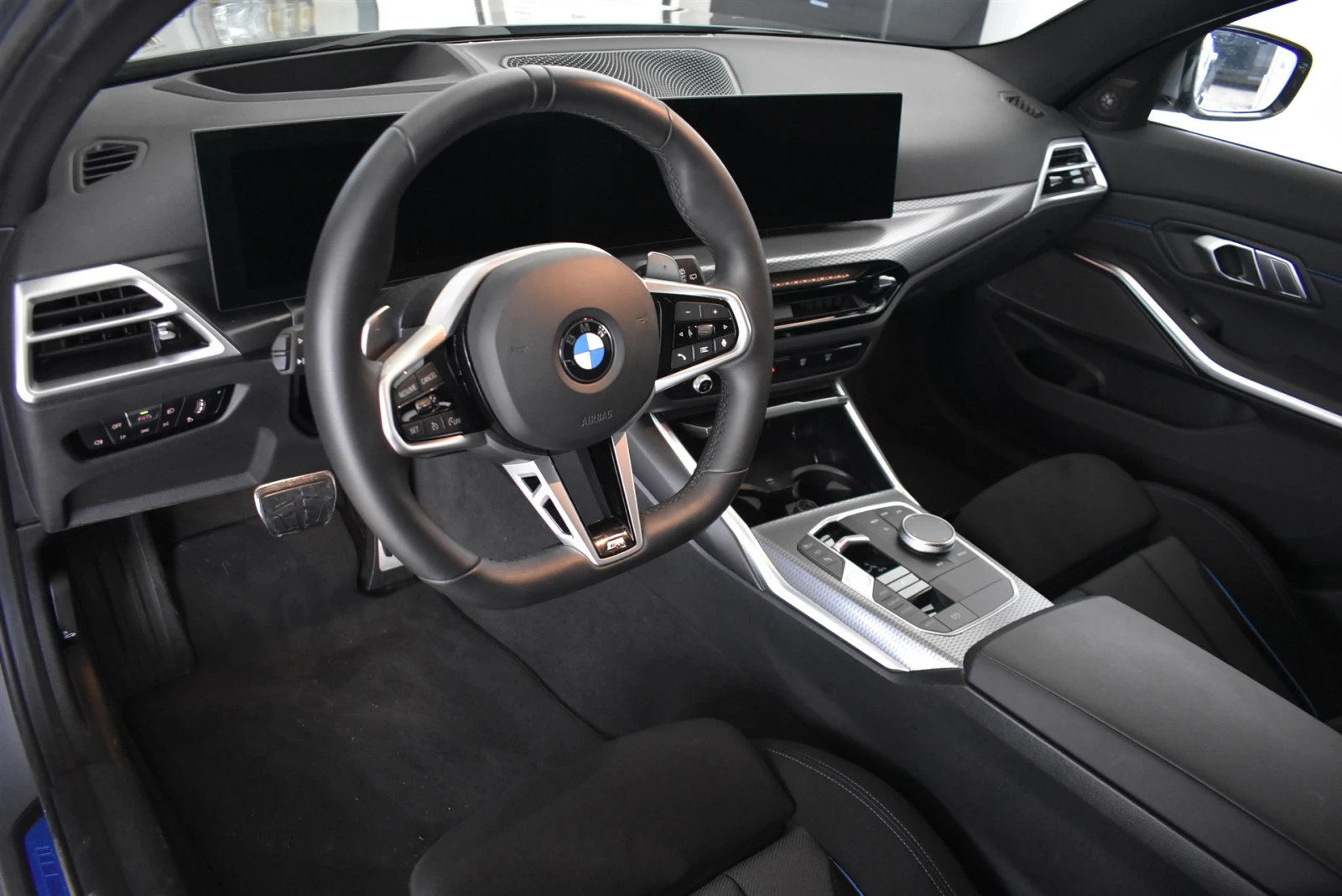 BMW 330 xDrive Touring - изображение 6