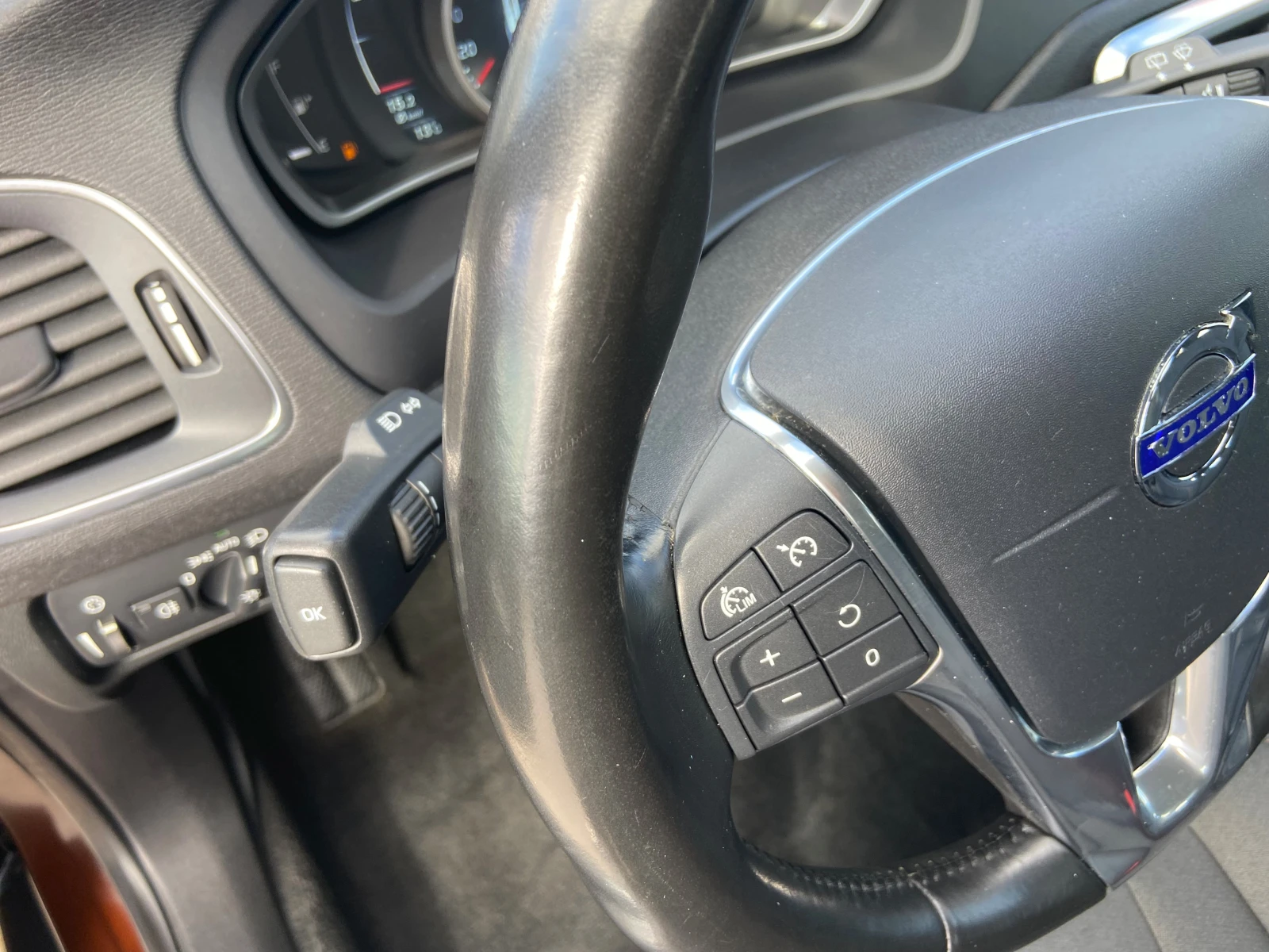 Volvo V40 Cross Country 2.0d-Euro6 - изображение 4